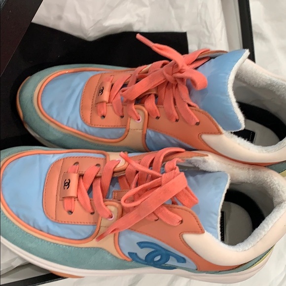 Chanel sneakers - Picture 2 of 6